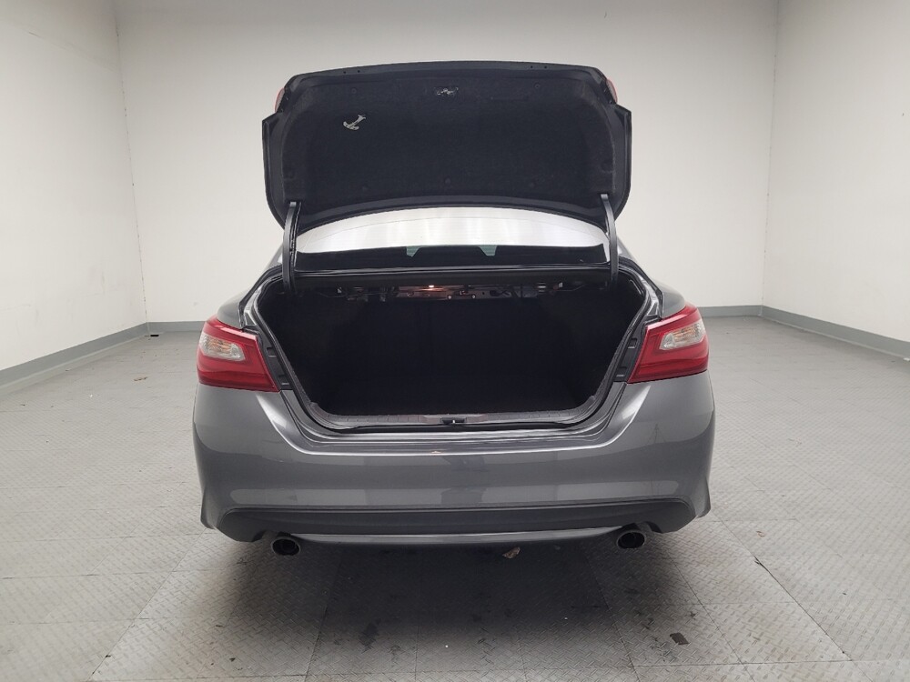 2018 Nissan Altima in Riverside, CA 92504 - 18109340 29