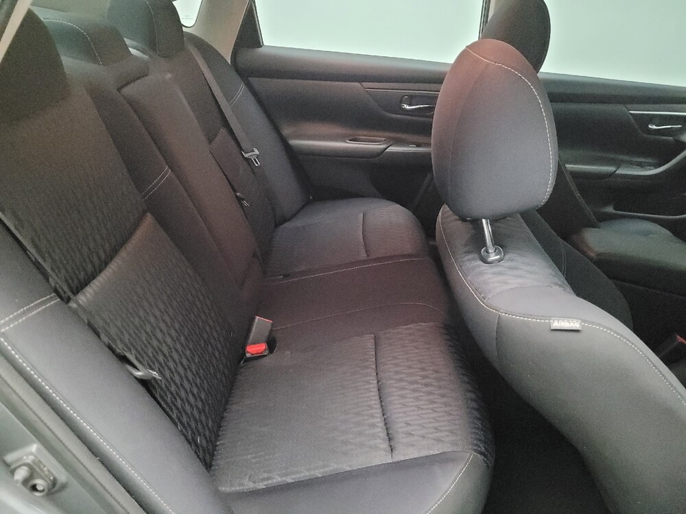 2018 Nissan Altima in Riverside, CA 92504 - 18109340 19