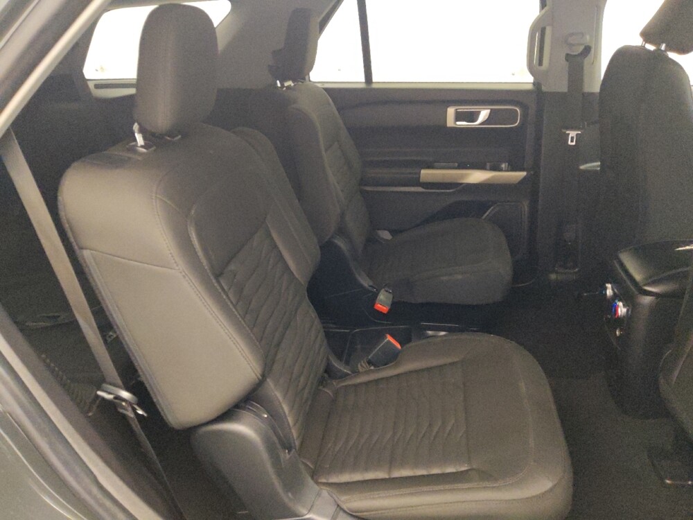 2021 Ford Explorer in Houston, TX 77034 - 18109364 19