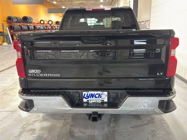 2025 Chevrolet Silverado 1500 in Burlington, WI 53105 - 18109372 4
