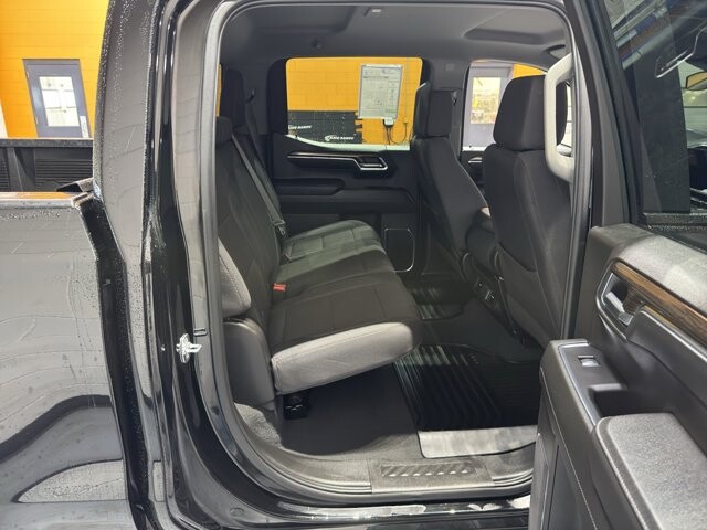 2025 Chevrolet Silverado 1500 in Burlington, WI 53105 - 18109372 19