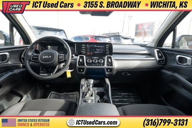 2022 Kia Sorento in Wichita, KS 67216 - 18109375 19
