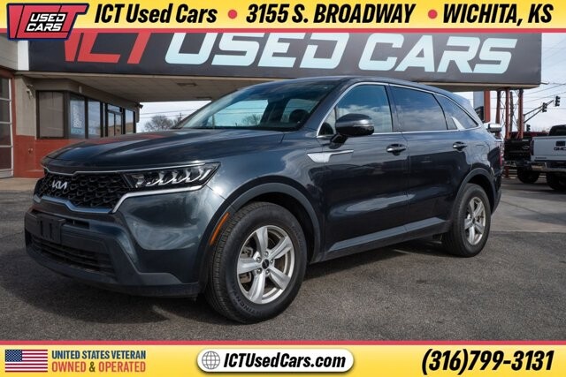2022 Kia Sorento in Wichita, KS 67216 - 18109375