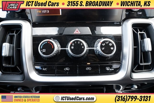 2022 Kia Sorento in Wichita, KS 67216 - 18109375 11