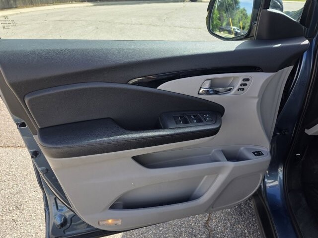 2016 Honda Pilot in Arvada, CO 80002 - 18109382 10