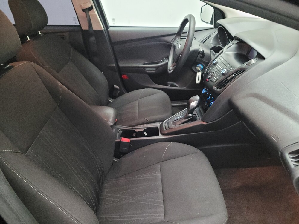 2018 Ford Focus in Sacramento, CA 95821 - 18109397 21