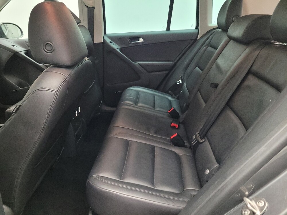 2016 Volkswagen Tiguan in Sacramento, CA 95821 - 18109400 18