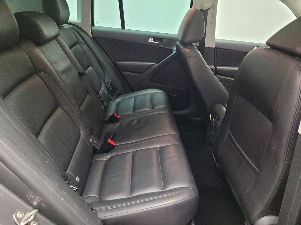 2016 Volkswagen Tiguan in Sacramento, CA 95821 - 18109400 19