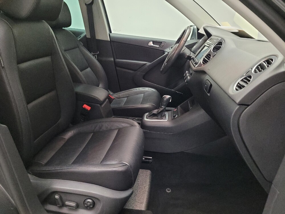 2016 Volkswagen Tiguan in Sacramento, CA 95821 - 18109400 21