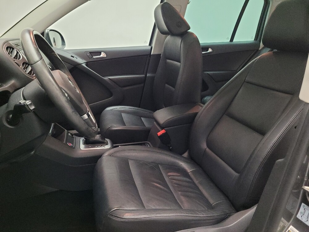 2016 Volkswagen Tiguan in Sacramento, CA 95821 - 18109400 17