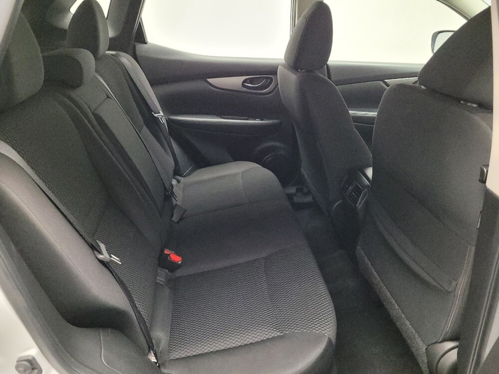 2019 Nissan Rogue Sport in Downey, CA 90241 - 18109403 19