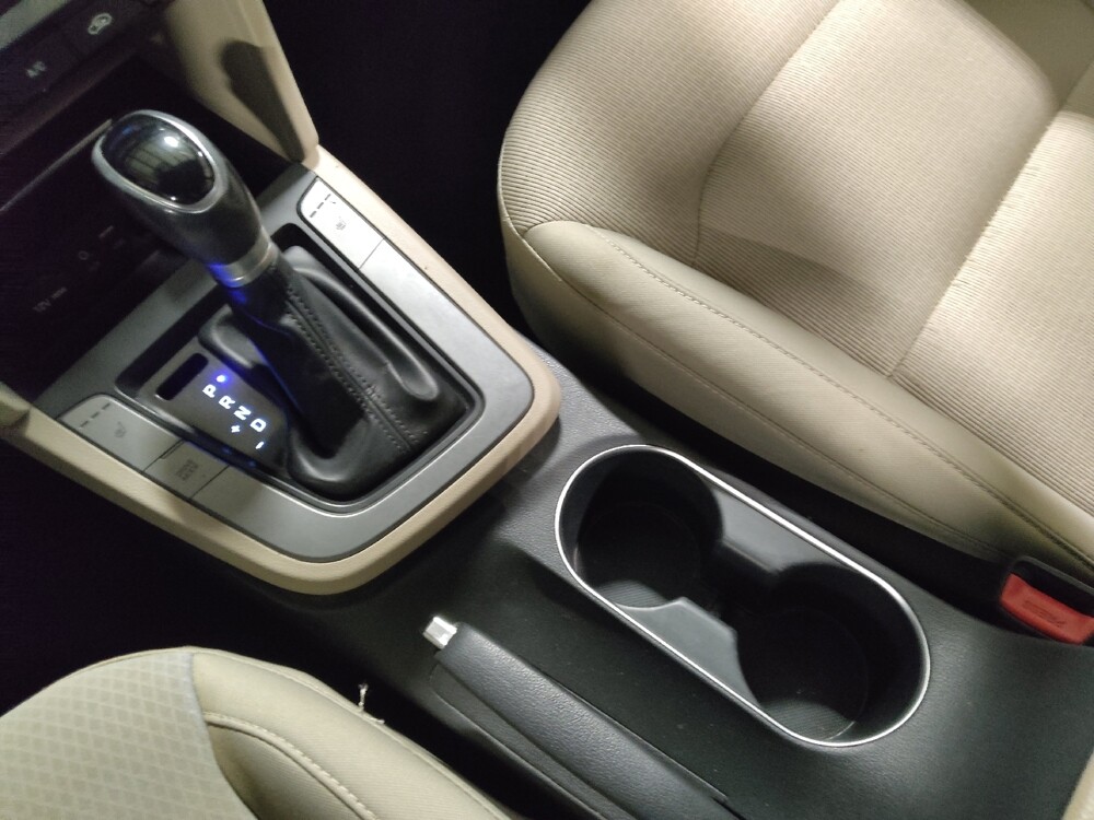 2017 Hyundai Elantra in Arlington, TX 76011 - 18109419 26