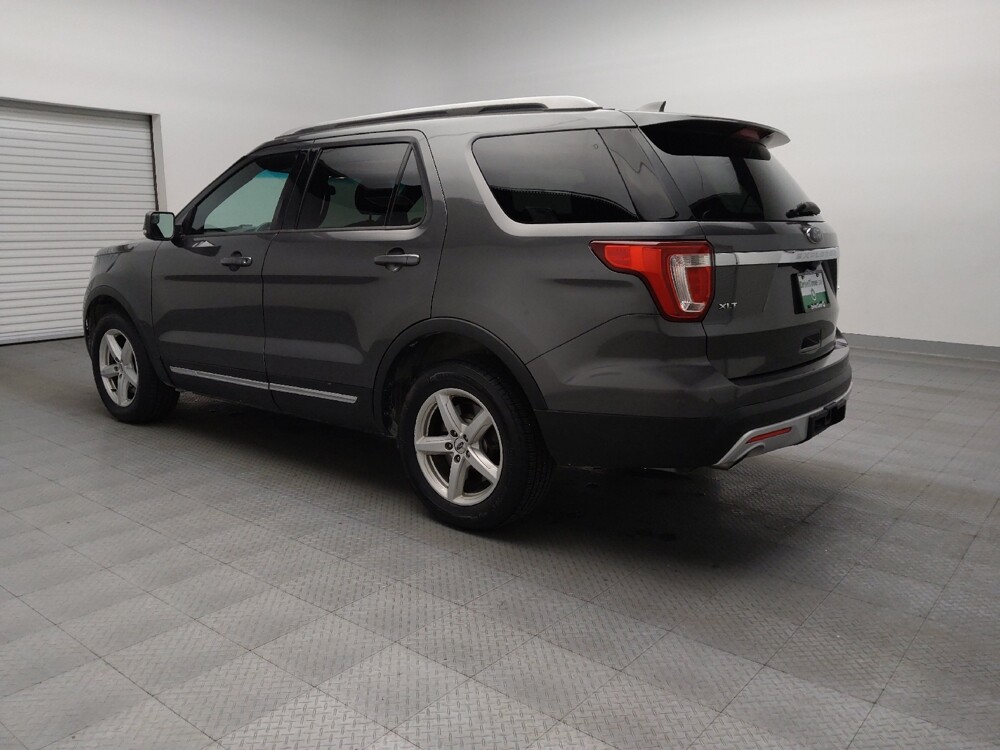 2017 Ford Explorer in Oklahoma City, OK 73139 - 18109420 5
