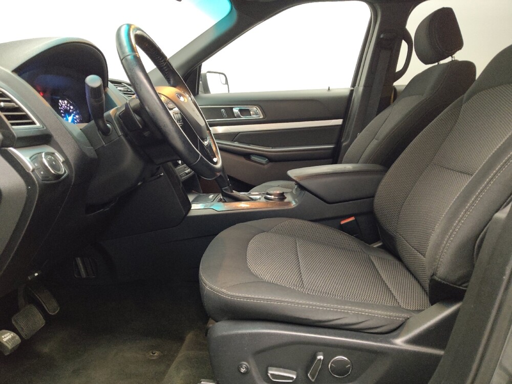 2017 Ford Explorer in Oklahoma City, OK 73139 - 18109420 17