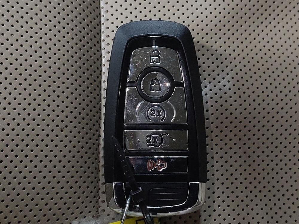 2021 Lincoln Corsair in Oklahoma City, OK 73139 - 18109429 32