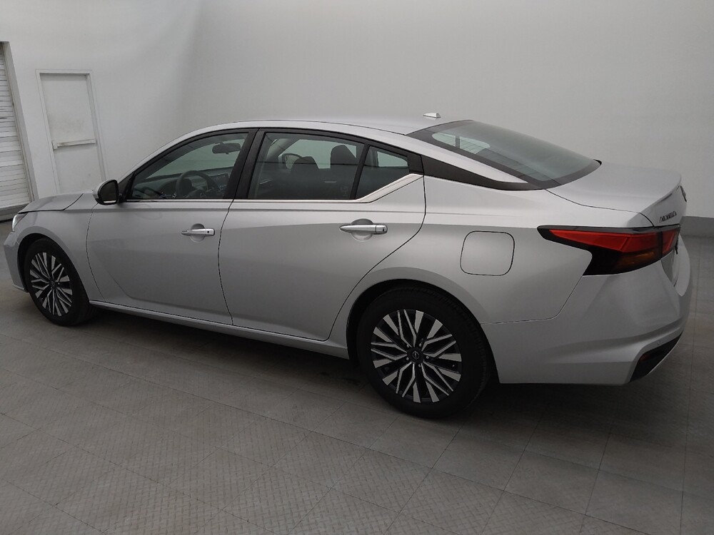 2023 Nissan Altima in Tampa, FL 33612 - 18109441 3