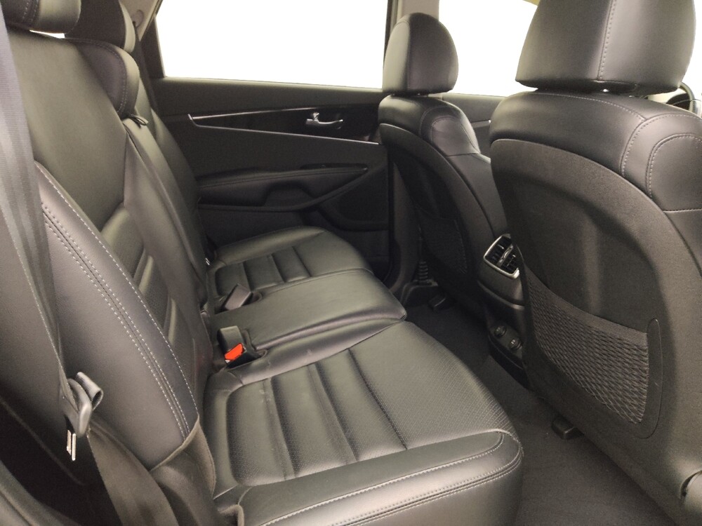 2019 Kia Sorento in Clearwater, FL 33764 - 18109448 19