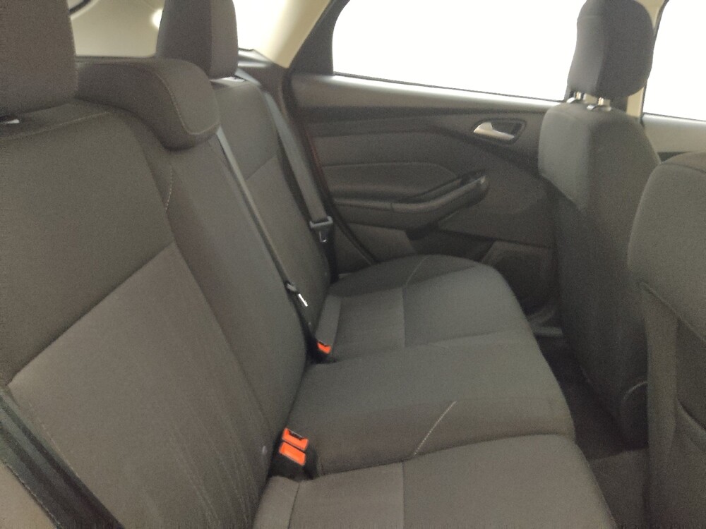 2018 Ford Focus in Tallahassee, FL 32304 - 18109454 19