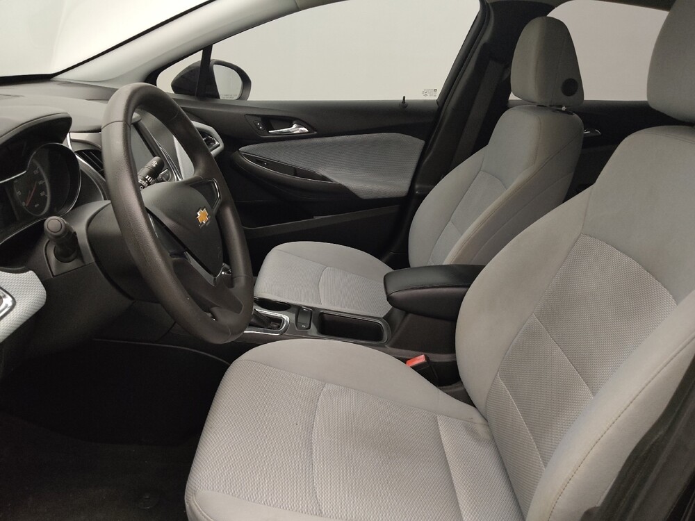 2019 Chevrolet Cruze in Clearwater, FL 33764 - 18109455 17