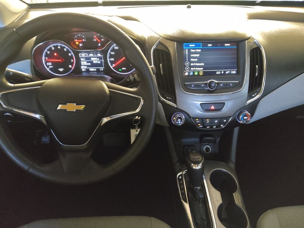 2019 Chevrolet Cruze in Clearwater, FL 33764 - 18109455 22