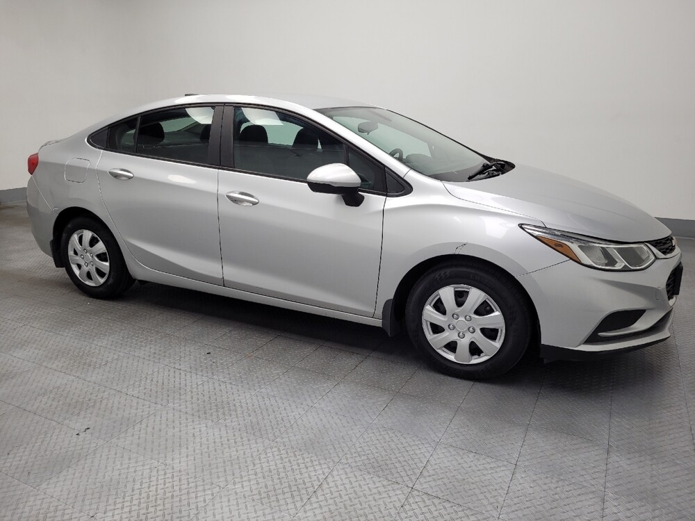 2017 Chevrolet Cruze in Las Vegas, NV 89104 - 18109456 11