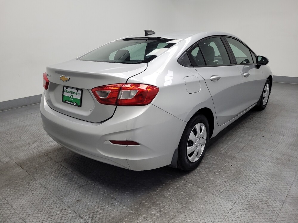 2017 Chevrolet Cruze in Las Vegas, NV 89104 - 18109456 9