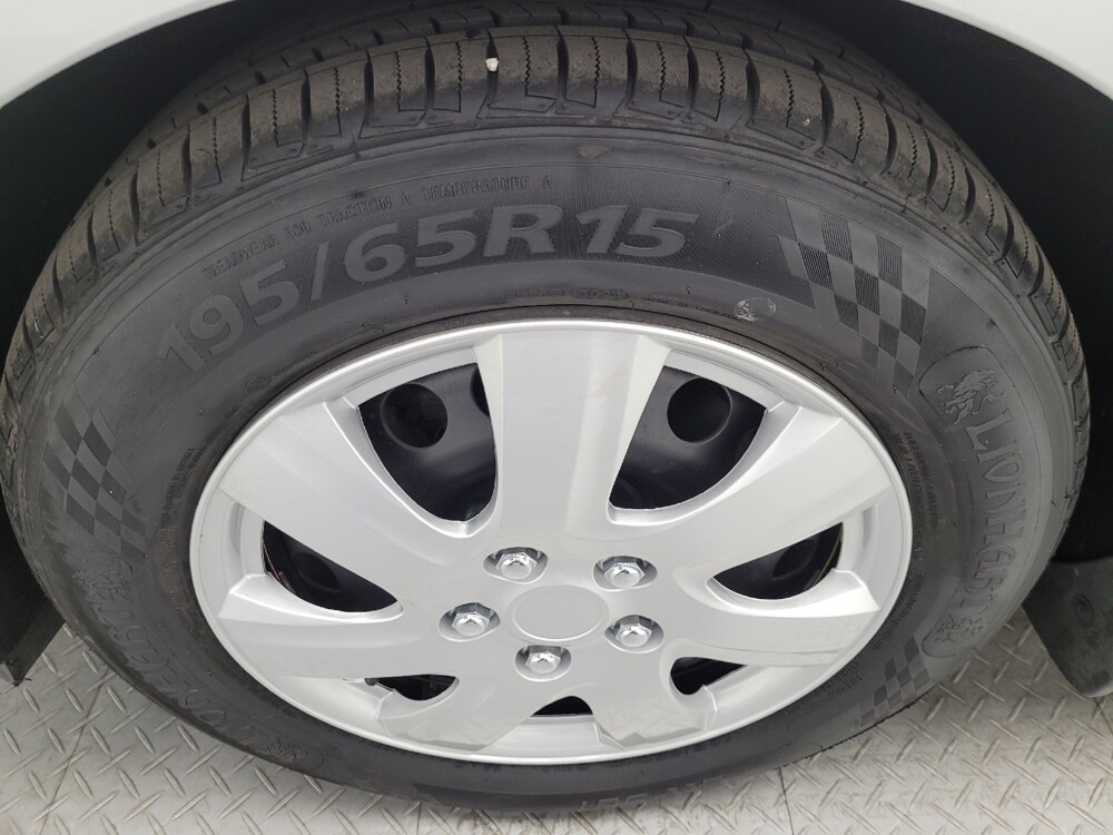 2017 Chevrolet Cruze in Las Vegas, NV 89104 - 18109456 31