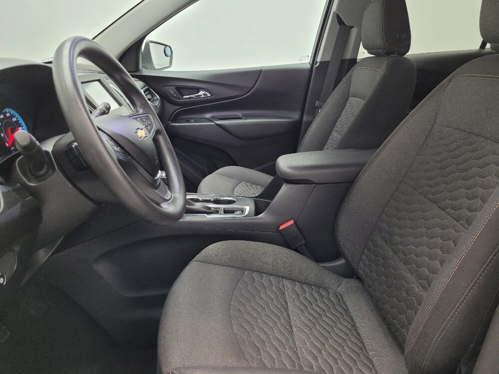 2018 Chevrolet Equinox in Las Vegas, NV 89104 - 18109459 17