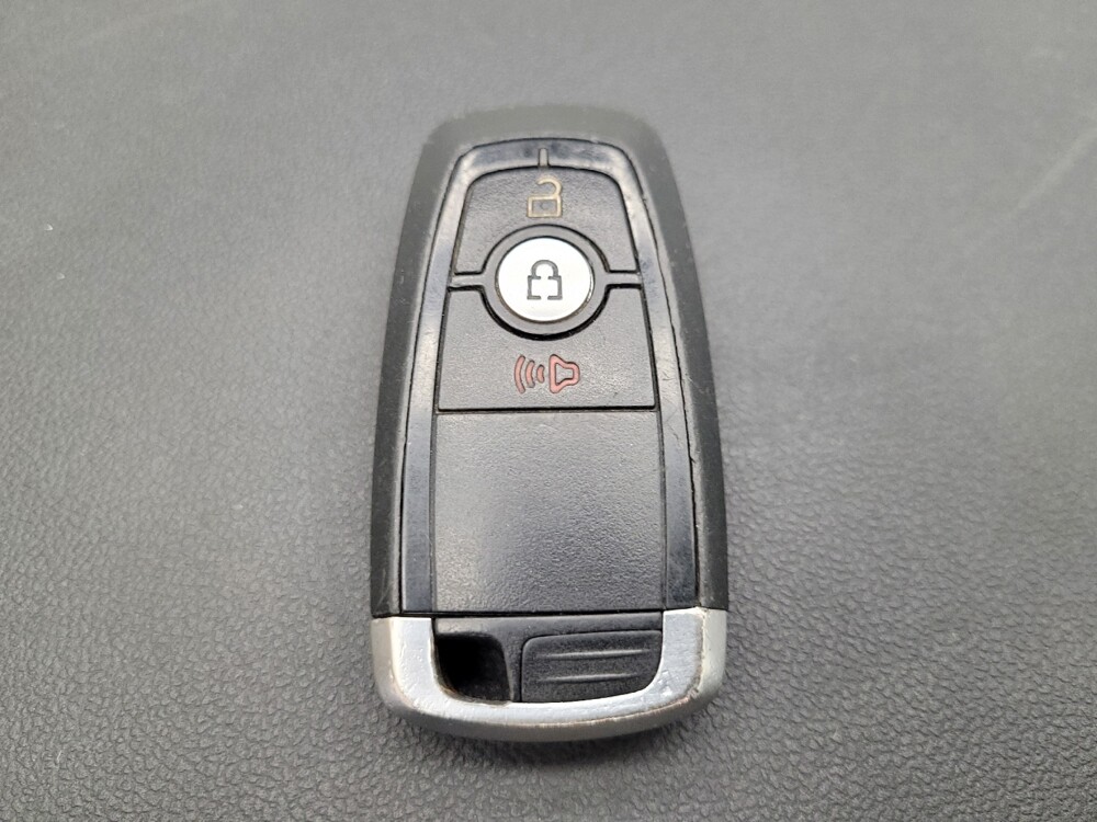 2020 Ford Escape in Las Vegas, NV 89104 - 18109460 32