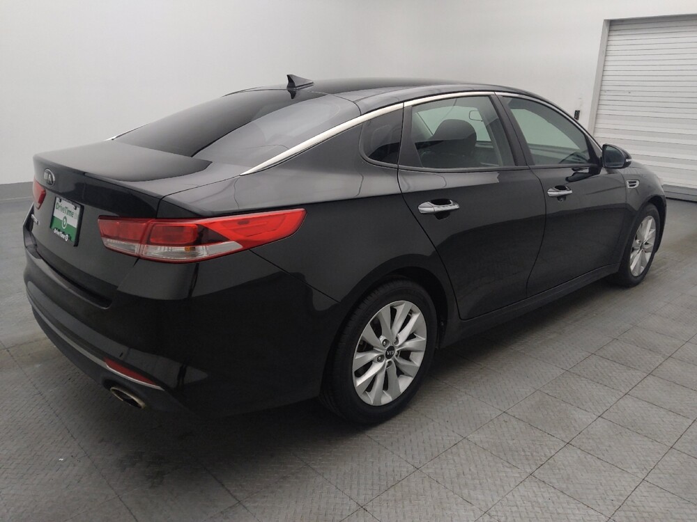 2018 Kia Optima in Salem, VA 24153 - 18109464 9