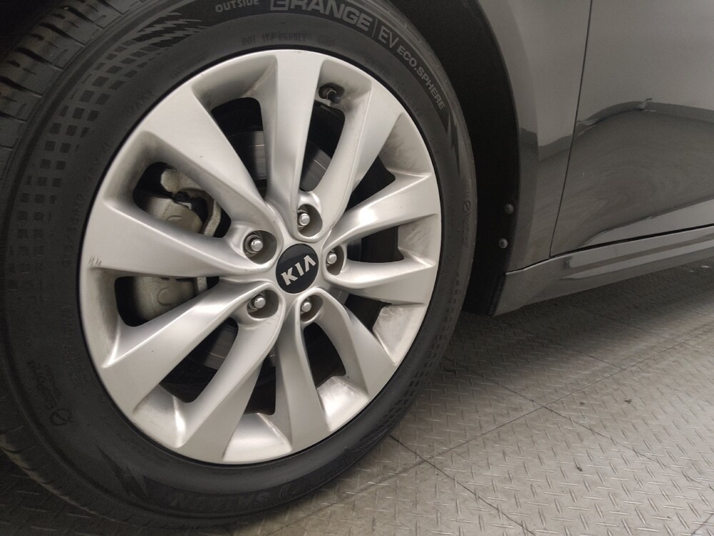 2018 Kia Optima in Salem, VA 24153 - 18109464 31