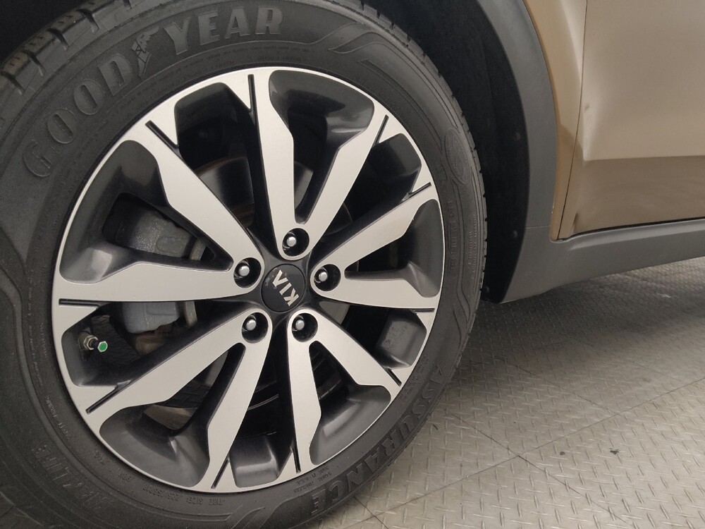 2017 Kia Sportage in Hialeah, FL 33014 - 18109465 31