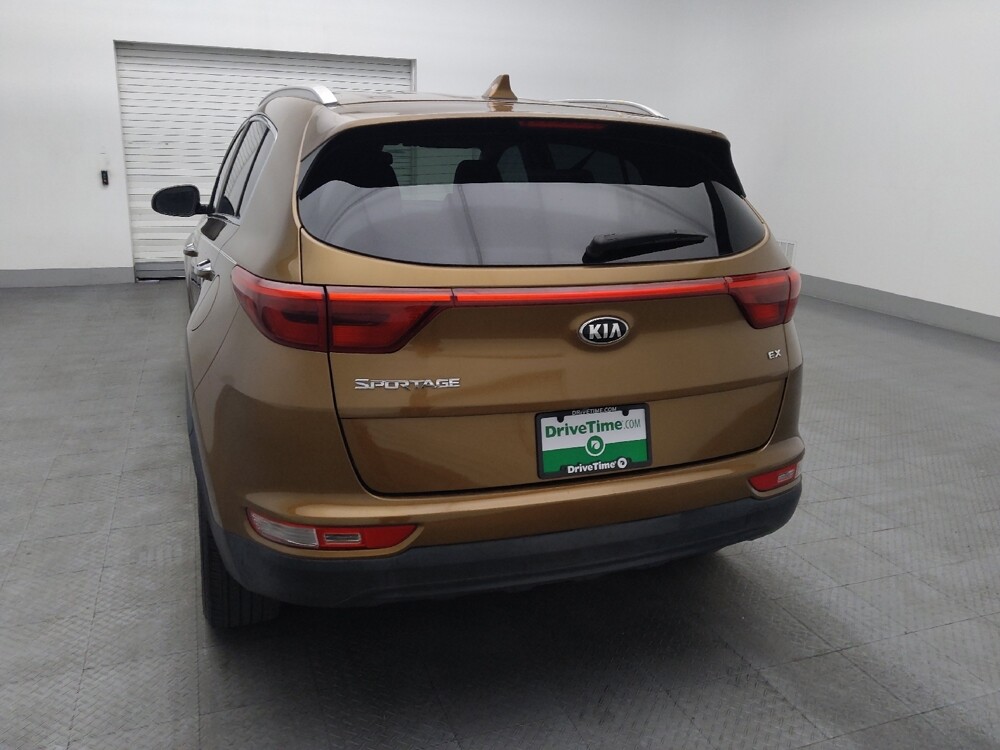 2017 Kia Sportage in Hialeah, FL 33014 - 18109465 6