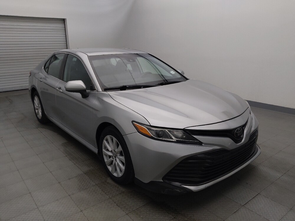2019 Toyota Camry in Houston, TX 77074 - 18109502 13