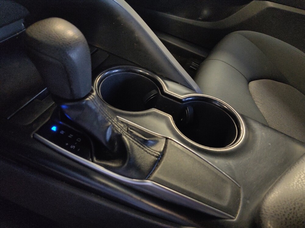 2019 Toyota Camry in Houston, TX 77074 - 18109502 26