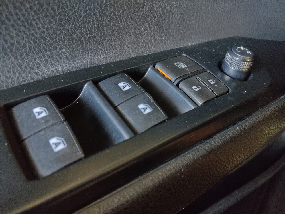 2019 Toyota Camry in Houston, TX 77074 - 18109502 27