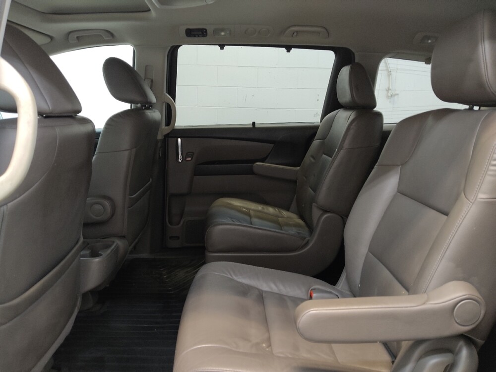 2015 Honda Odyssey in Fairfield, OH 45014 - 18109510 18