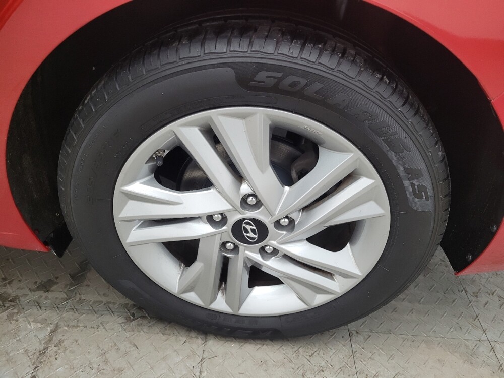 2020 Hyundai Elantra in Miamisburg, OH 45342 - 18109522 31