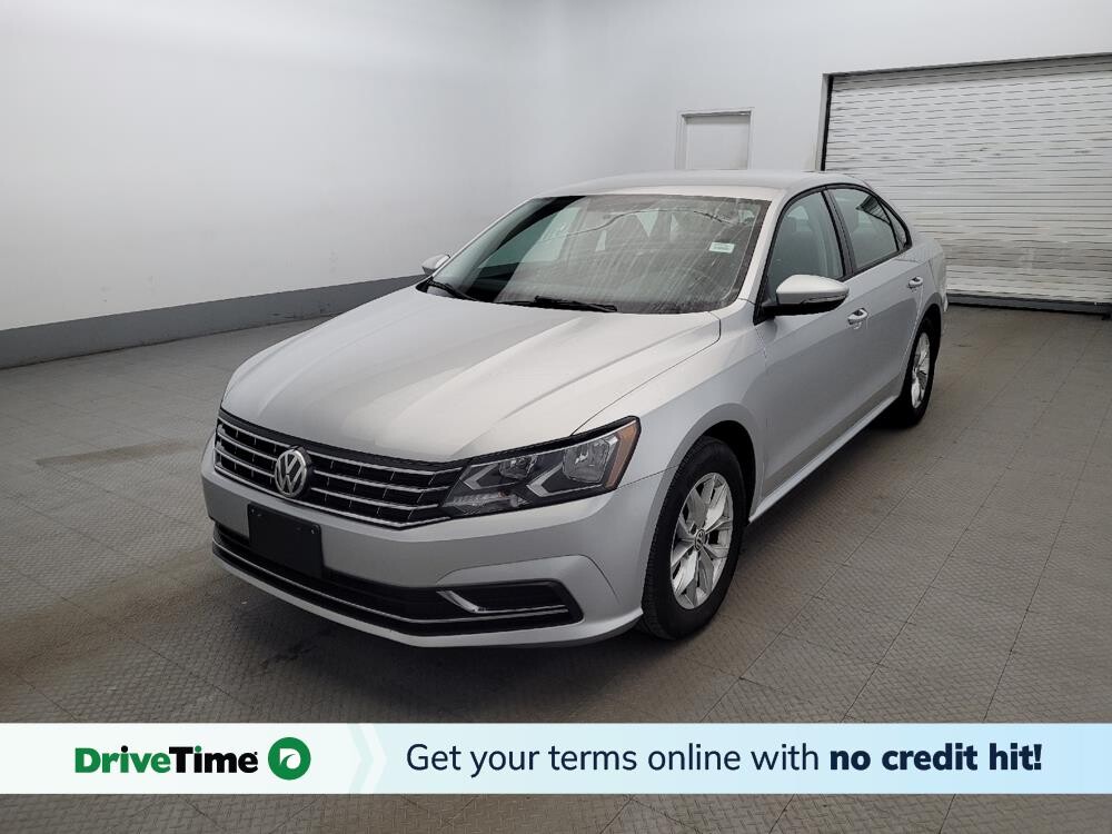 2018 Volkswagen Passat in Richmond, VA 23235 - 18109525