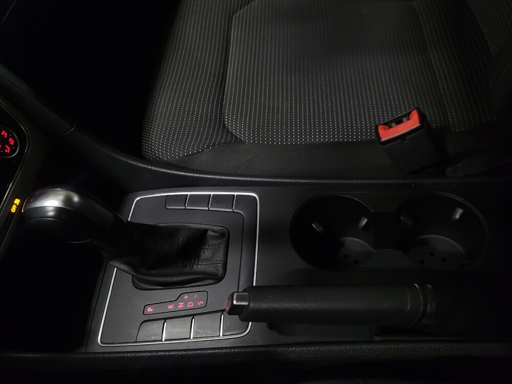 2018 Volkswagen Passat in Richmond, VA 23235 - 18109525 26