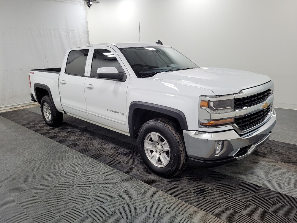 2018 Chevrolet Silverado 1500 in Plymouth Meeting, PA 19462 - 18109527 11