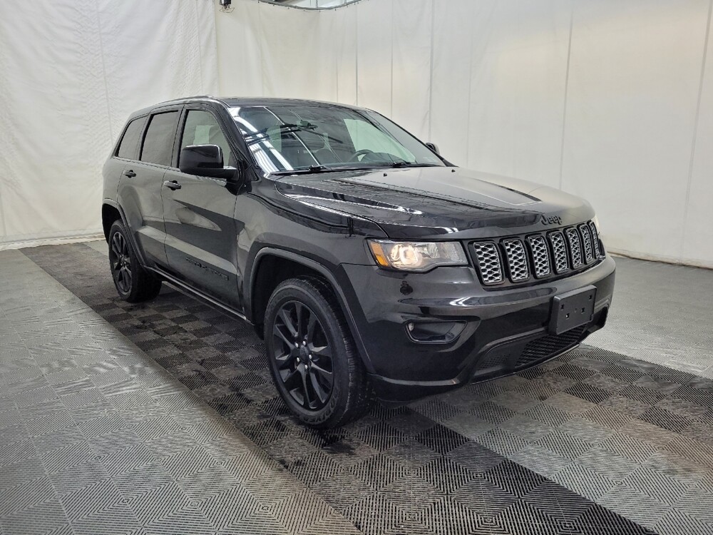 2018 Jeep Grand Cherokee in Plymouth Meeting, PA 19462 - 18109530 13