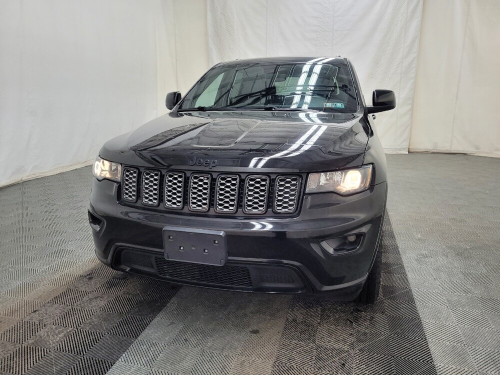 2018 Jeep Grand Cherokee in Plymouth Meeting, PA 19462 - 18109530 15