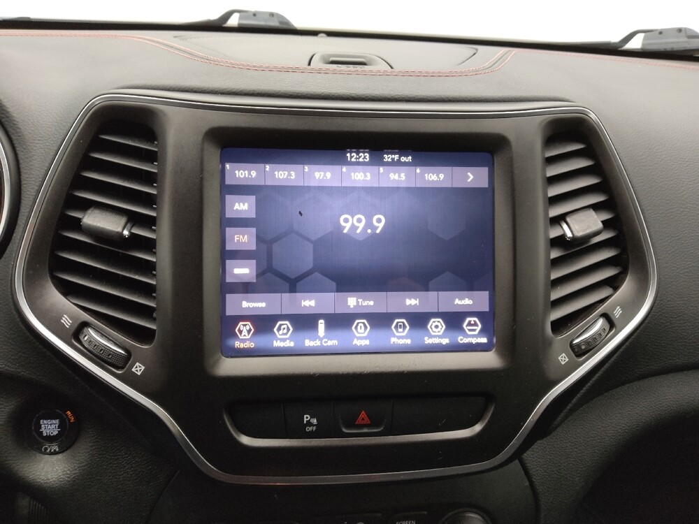 2019 Jeep Cherokee in St. Louis, MO 63136 - 18109534 25