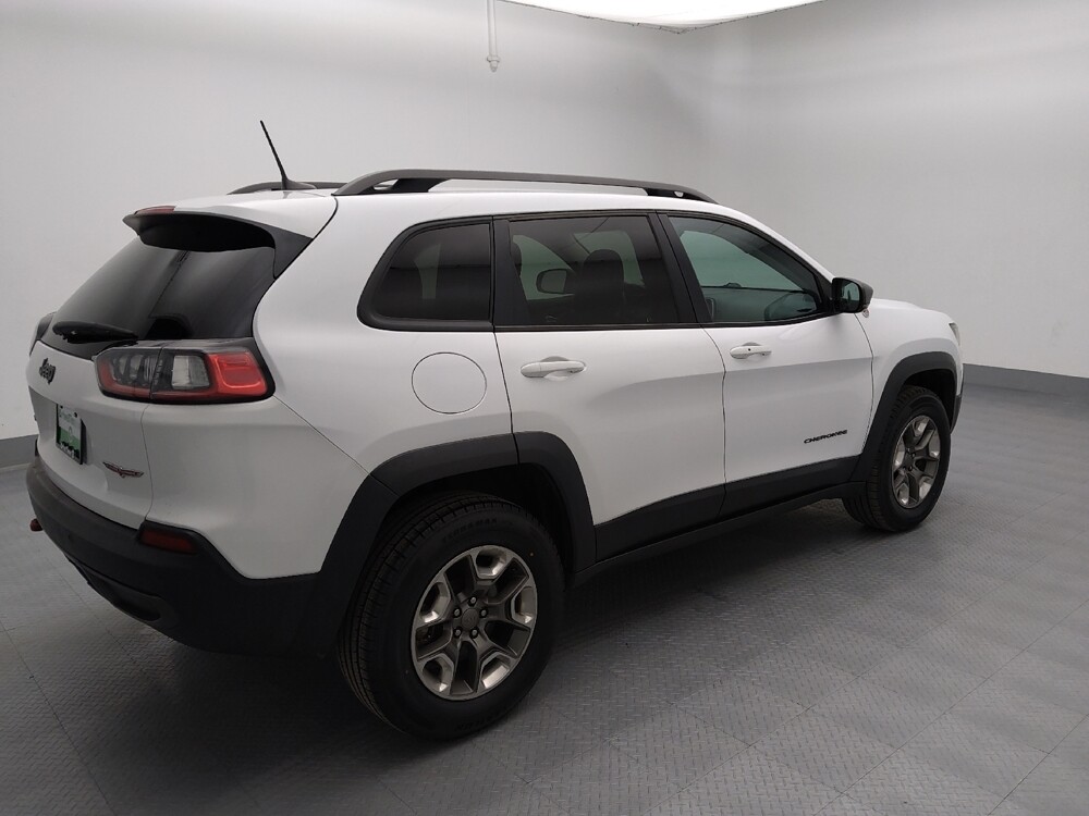 2019 Jeep Cherokee in St. Louis, MO 63136 - 18109534 10