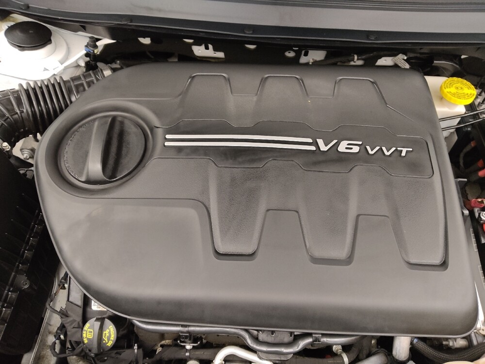 2019 Jeep Cherokee in St. Louis, MO 63136 - 18109534 30