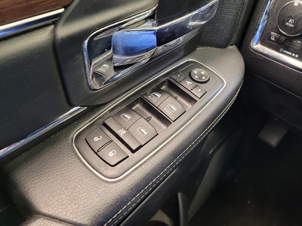 2015 RAM 1500 in Louisville, KY 40258 - 18109536 27