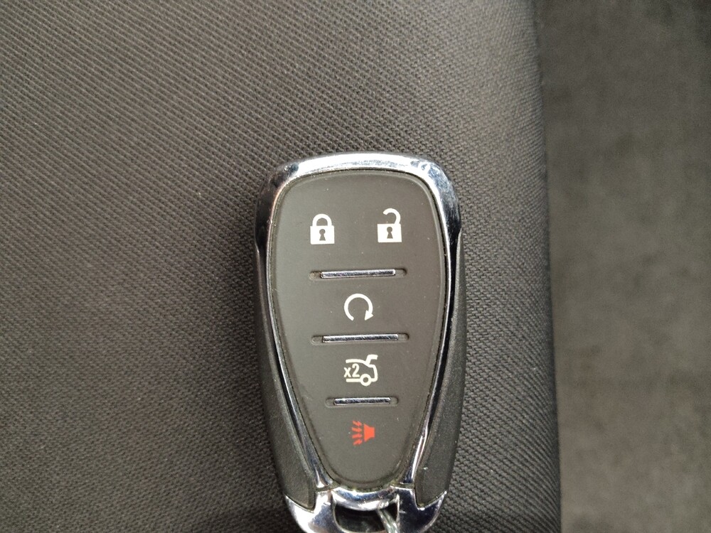 2024 Chevrolet Malibu in Des Moines, IA 50310 - 18109545 32