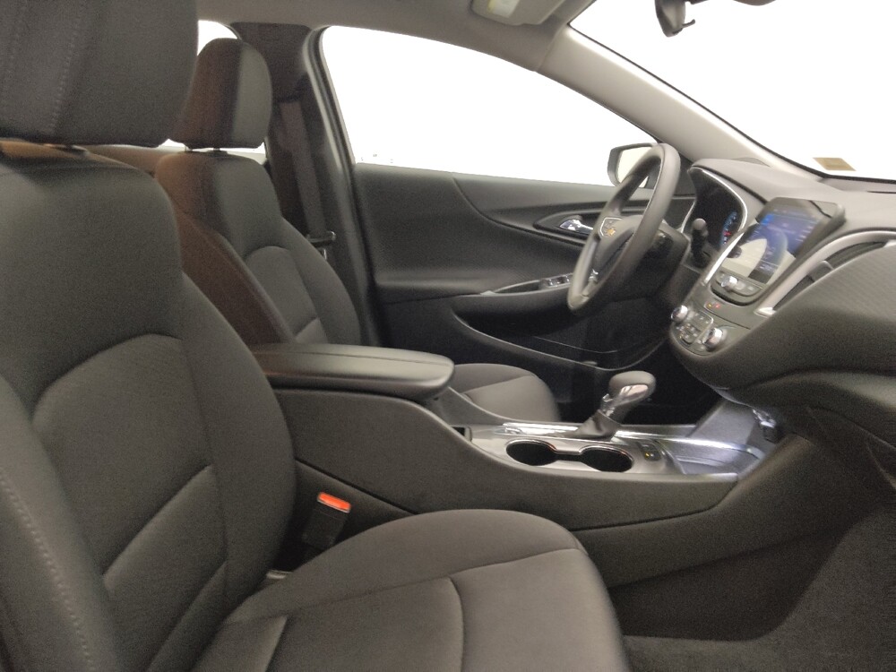 2024 Chevrolet Malibu in Des Moines, IA 50310 - 18109545 21