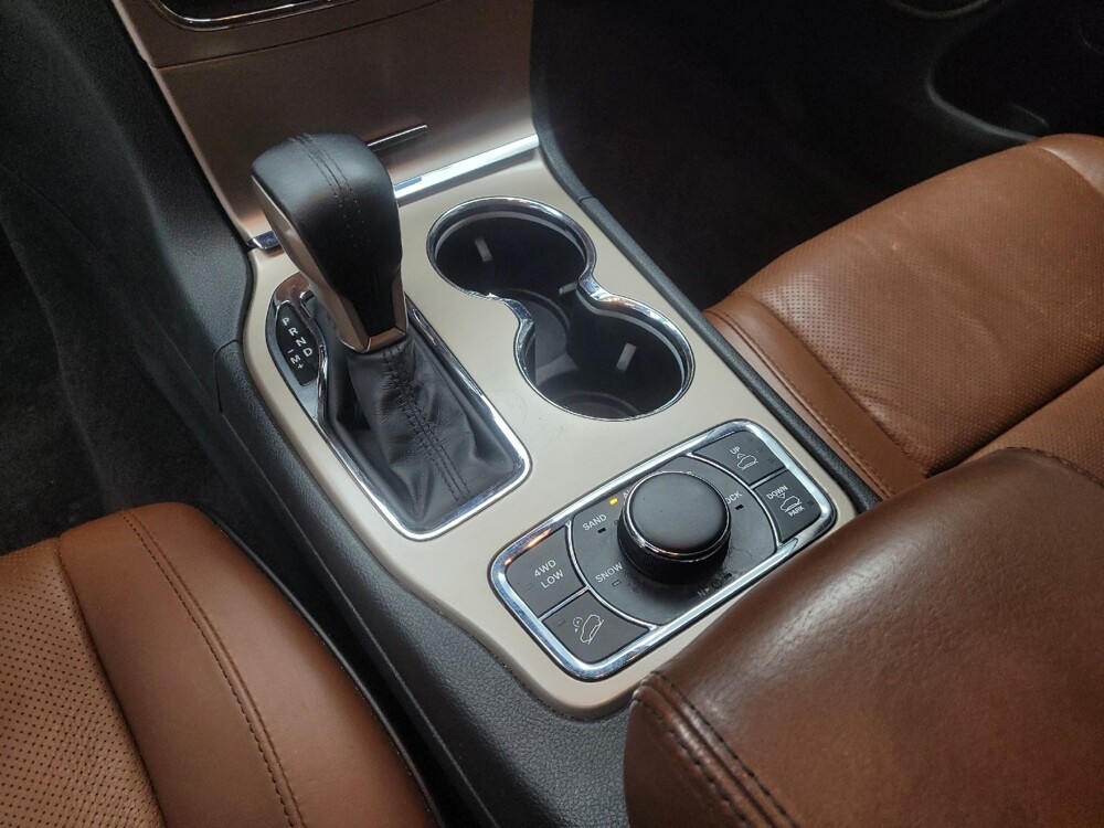 2016 Jeep Grand Cherokee in Indianapolis, IN 46222 - 18109557 26